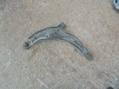 Ψαλίδι Εμπρός Αριστερό για NISSAN MICRA (1998 - 2000) (K11) Ψαλίδι Εμπρός Αριστερό για NISSAN MICRA (1998 - 2000) (K11)