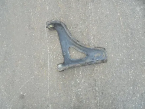 Ψαλίδι Εμπρός Αριστερό για RENAULT TWINGO (1993 - 1998) (C06) Ψαλίδι Εμπρός Αριστερό για RENAULT TWINGO (1993 - 1998) (C06)