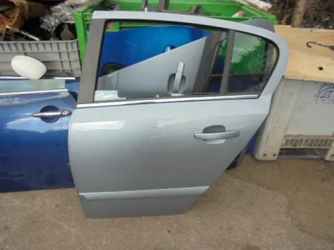 Πόρτα Πίσω Αριστερή για OPEL ASTRA (2004 - 2007) H Hatchback - 5dr *Γ* Πόρτα Πίσω Αριστερή για OPEL ASTRA (2004 - 2007) H Hatchback - 5dr *Γ*