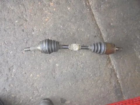 Ημιαξόνιο Εμπρός Αριστερό για NISSAN PRIMERA (1994 - 1996) (P10) Ημιαξόνιο Εμπρός Αριστερό για NISSAN PRIMERA (1994 - 1996) (P10)