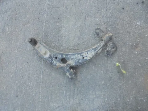 Ψαλίδι Εμπρός Δεξί για MAZDA 323 (2001 - 2003) (BJ) Ψαλίδι Εμπρός Δεξί για MAZDA 323 (2001 - 2003) (BJ)