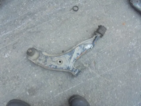 Ψαλίδι Εμπρός Δεξί για HYUNDAI ACCENT (1994 - 1997) (UA) (X3) Ψαλίδι Εμπρός Δεξί για HYUNDAI ACCENT (1994 - 1997) (UA) (X3)