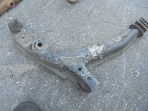 Ψαλίδι Εμπρός Δεξί για CHEVROLET - DAEWOO LANOS (1997 - 2000) (T100) Ψαλίδι Εμπρός Δεξί για CHEVROLET - DAEWOO LANOS (1997 - 2000) (T100)