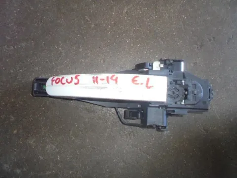 Πετούγια Πόρτας Εξωτερική Εμπρός Αριστερή για FORD FOCUS (2011 - 2014) () Πετούγια Πόρτας Εξωτερική Εμπρός Αριστερή για FORD FOCUS (2011 - 2014) ()