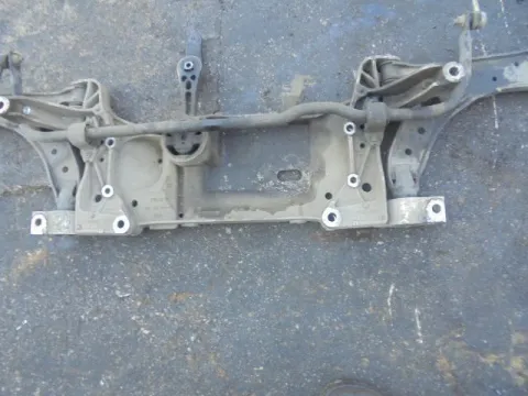 Γέφυρα Εμπρός Οριζόντια για VW GOLF (2004 - 2008) Mk5 (1K1) 2000 (BKD) Diesel 140 TDI 16V *ΔΒ* ΠΑΛΕΤΑ *181* Γέφυρα Εμπρός Οριζόντια για VW GOLF (2004 - 2008) Mk5 (1K1) 2000 (BKD) Diesel 140 TDI 16V *ΔΒ* ΠΑΛΕΤΑ *181*