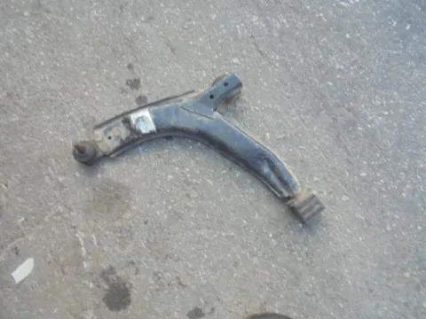 Ψαλίδι Εμπρός Αριστερό για CHEVROLET - DAEWOO LANOS (1997 - 2000) (T100) Ψαλίδι Εμπρός Αριστερό για CHEVROLET - DAEWOO LANOS (1997 - 2000) (T100)