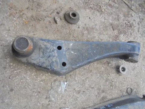 Ψαλίδι Εμπρός Αριστερό για SUBARU M80 (1989 - 1990) Ψαλίδι Εμπρός Αριστερό για SUBARU M80 (1989 - 1990)