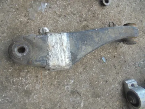 Ψαλίδι Εμπρός Αριστερό για SUBARU M80 (1989 - 1990) Ψαλίδι Εμπρός Αριστερό για SUBARU M80 (1989 - 1990)