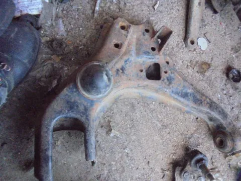 Ψαλίδι Πίσω Αριστερό Κάτω για MITSUBISHI L200 (1997 - 1999) (K60T) (K70T) 4*4 Ψαλίδι Πίσω Αριστερό Κάτω για MITSUBISHI L200 (1997 - 1999) (K60T) (K70T) 4*4