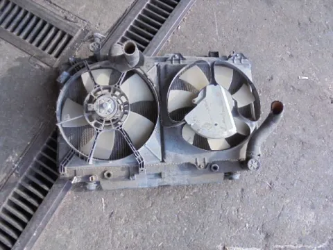 Ψυγείο Κινητήρα (Νερού) για TOYOTA RAV-4 (2000 - 2004) (XA20) Ψυγείο Κινητήρα (Νερού) για TOYOTA RAV-4 (2000 - 2004) (XA20)