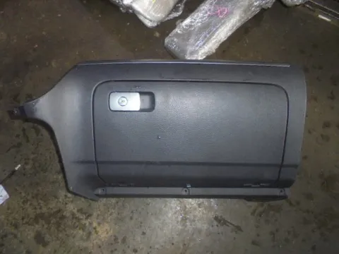 Ντουλαπάκι για VW GOLF (2004 - 2008) Mk5 (1K1) *Γ* Ντουλαπάκι για VW GOLF (2004 - 2008) Mk5 (1K1) *Γ*