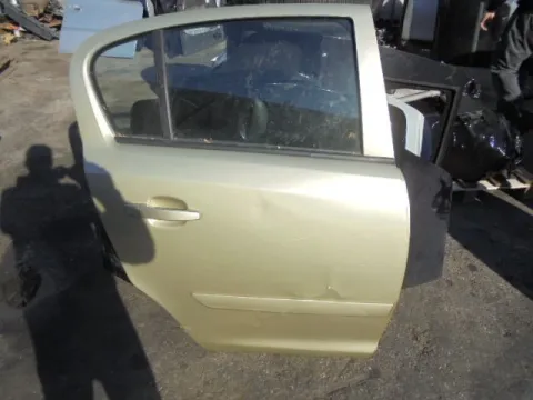 Πόρτα Πίσω Δεξιά (ΛΙΓΟ ΧΤΥΠΗΜΕΝΗ) για OPEL CORSA (2006 - 2011) D *Γ* Πόρτα Πίσω Δεξιά (ΛΙΓΟ ΧΤΥΠΗΜΕΝΗ) για OPEL CORSA (2006 - 2011) D *Γ*