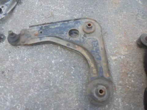 Ψαλίδι Εμπρός Αριστερό 94EB30423051AB για FORD FIESTA (1990 - 1995) Mk3 (GFJ) Ψαλίδι Εμπρός Αριστερό 94EB30423051AB για FORD FIESTA (1990 - 1995) Mk3 (GFJ)