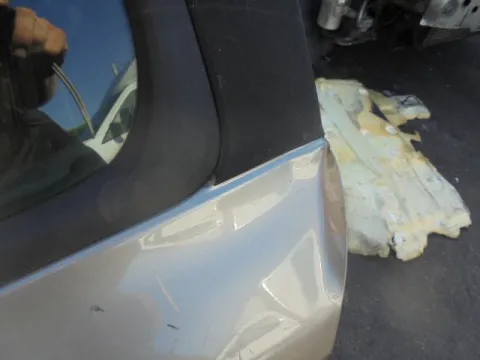 Πόρτα Πίσω Αριστερή (ΛΙΓΟ ΧΤΥΠΗΜΕΝΗ) για RENAULT CLIO (2009 - 2013) S-Wagon - 5dr *Γ* - 