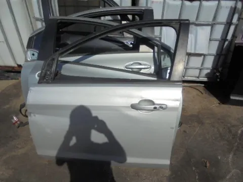 Πόρτα Εμπρός Αριστερή (ΛΙΓΟ ΧΤΥΠΗΜΕΝΗ) για FORD FOCUS (2008 - 2010) Mk2b (DA3 - C307) *Γ* Πόρτα Εμπρός Αριστερή (ΛΙΓΟ ΧΤΥΠΗΜΕΝΗ) για FORD FOCUS (2008 - 2010) Mk2b (DA3 - C307) *Γ*