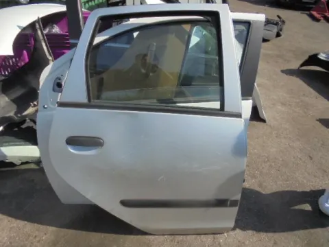 Πόρτα Πίσω Δεξιά (ΛΙΓΟ ΧΤΥΠΗΜΕΝΗ ) για MITSUBISHI COLT (2005 - 2008 ) (CZ) *Ε* Πόρτα Πίσω Δεξιά (ΛΙΓΟ ΧΤΥΠΗΜΕΝΗ ) για MITSUBISHI COLT (2005 - 2008 ) (CZ) *Ε*