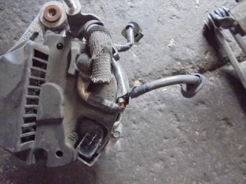 Δυναμό - Εναλλάκτης 03D903025J Με Σπασμένη Φύσα για VW GOLF (2004 - 2008) Mk5 (1K1) - 