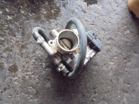 Σώμα Πεταλούδας 24420536 για OPEL CORSA (2004 - 2006) C (23) Σώμα Πεταλούδας 24420536 για OPEL CORSA (2004 - 2006) C (23)