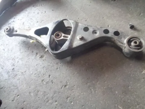 Ψαλίδι Εμπρός Μεσσαίο 56135 για NISSAN PRIMERA (2002 - 2007) (P12) Ψαλίδι Εμπρός Μεσσαίο 56135 για NISSAN PRIMERA (2002 - 2007) (P12)