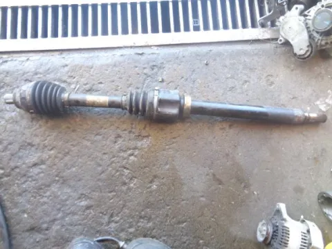 Ημιαξόνιο Εμπρός Δεξί ΑΥΤΟΜΑΤΟ για VOLVO V60 (2011 - 2013) ( ) 1600 Petrol (B4164T3) 150hp