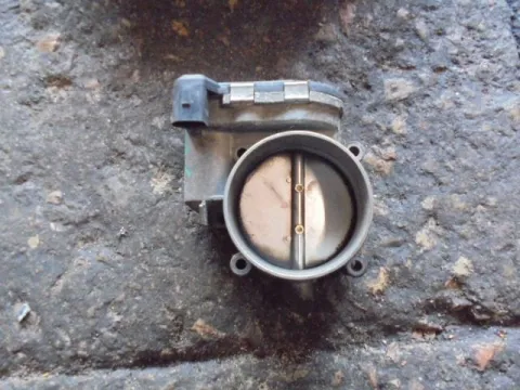 Σώμα Πεταλούδας 077133062Α για AUDI A6 (2004 - 2008) (4F)  (16) Σώμα Πεταλούδας 077133062Α για AUDI A6 (2004 - 2008) (4F)  (16)