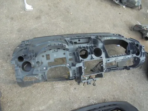 Ταμπλό για MITSUBISHI COLT (2005 - 2008 ) (CZ) *ΔΒ* Ταμπλό για MITSUBISHI COLT (2005 - 2008 ) (CZ) *ΔΒ*
