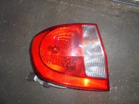Φανάρι Πίσω Αριστερό (Ελαττωματικό) για HYUNDAI GETZ (2006 - 2009 ) (TB) Φανάρι Πίσω Αριστερό (Ελαττωματικό) για HYUNDAI GETZ (2006 - 2009 ) (TB)