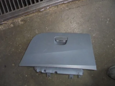 Ντουλαπάκι για SEAT IBIZA (2008 - 2013) (6J) *Γ* Ντουλαπάκι για SEAT IBIZA (2008 - 2013) (6J) *Γ*