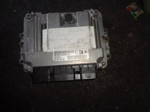 Εγκέφαλος Κινητήρα 9660324180 για PEUGEOT 307 (2001 - 2005) (3A) (3C) 1600 9HY (DV6TED4) Diesel 109 HDi ΤΕΛΑΡΟ 16*246149 Εγκέφαλος Κινητήρα 9660324180 για PEUGEOT 307 (2001 - 2005) (3A) (3C) 1600 9HY (DV6TED4) Diesel 109 HDi ΤΕΛΑΡΟ 16*246149