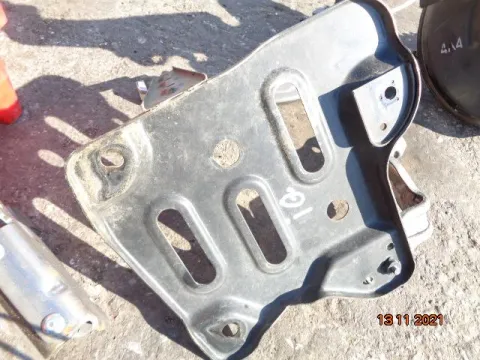 Βάση Μπαταρίας για TOYOTA IQ (2009 - ) (AJ1) *Δ* Βάση Μπαταρίας για TOYOTA IQ (2009 - ) (AJ1) *Δ*