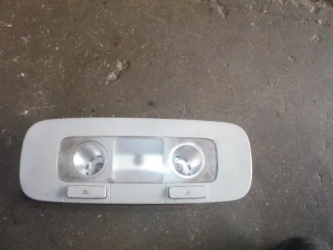 Μπλαφονίερα Οροφής για VW GOLF (2009 - 2013) Mk6 (5K1) Μπλαφονίερα Οροφής για VW GOLF (2009 - 2013) Mk6 (5K1)