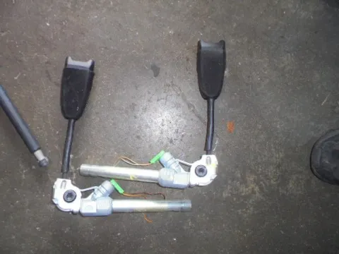 Προεντατήρες Σετ Αριστερός Δεξιός για OPEL CORSA (2006 - 2011) D Προεντατήρες Σετ Αριστερός Δεξιός για OPEL CORSA (2006 - 2011) D