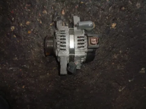 Δυναμό - Εναλλάκτης 270600Q060 για TOYOTA YARIS (2006 - 2009) (KL9) Δυναμό - Εναλλάκτης 270600Q060 για TOYOTA YARIS (2006 - 2009) (KL9)