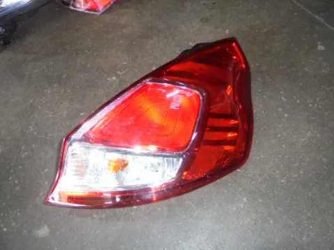 Φανάρι Πίσω Δεξί (Ελαττωματική Βάση) για FORD FIESTA (2008 - 2012) Mk6 (JA8) Φανάρι Πίσω Δεξί (Ελαττωματική Βάση) για FORD FIESTA (2008 - 2012) Mk6 (JA8)