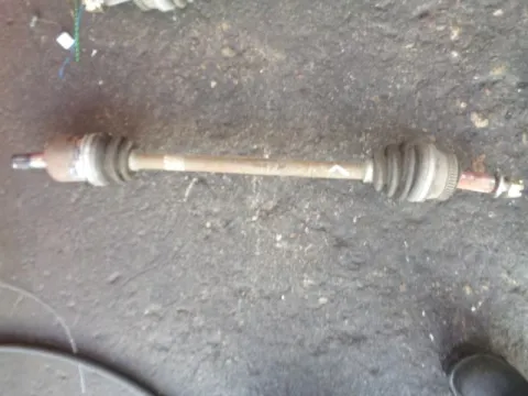 Ημιαξόνιο Πίσω Αριστερό Με ABS για HYUNDAI TUCSON (2004 - 2010) (JM) Ημιαξόνιο Πίσω Αριστερό Με ABS για HYUNDAI TUCSON (2004 - 2010) (JM)