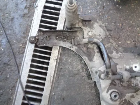 Ψαλίδι Εμπρός Αριστερό για RENAULT MEGANE (2008 - 2012) (KZ_) (BZ_) 1900 (F9Q870) Diesel 131 dCi *ΔΒ* ΠΑΛΕΤΑ *200*