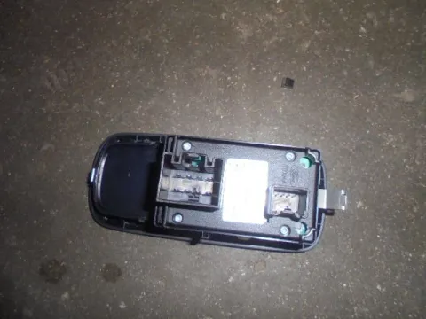 Διακόπτης Παραθύρων Κεντρικός Αριστερής 2πλος 4+8pin για FORD FIESTA (2008 - 2012) Mk6 (JA8) - 