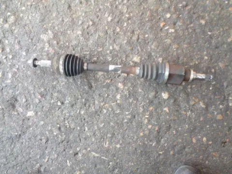 Ημιαξόνιο Εμπρός Αριστερό για RENAULT CLIO (2009 - 2013) 1200 (D4F740) Petrol 75 16V Ημιαξόνιο Εμπρός Αριστερό για RENAULT CLIO (2009 - 2013) 1200 (D4F740) Petrol 75 16V
