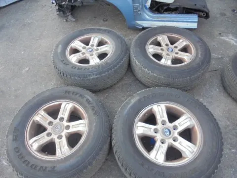 Ζαντολάστιχο 5ΤΕΜ. RUNWAY 245/70/R16 ** για KIA SORENTO (2002 - 2007) (JC) *Γ* Ζαντολάστιχο 5ΤΕΜ. RUNWAY 245/70/R16 ** για KIA SORENTO (2002 - 2007) (JC) *Γ*