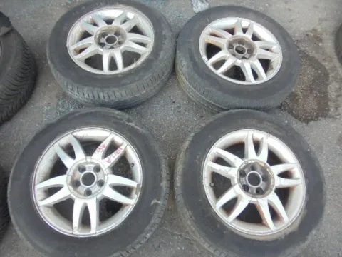 Ζαντολάστιχο 4ΑΔΑ PIRELLI 195/65/R15 **  για SEAT IBIZA (2002 - 2006) (6LZ) *Γ* Ζαντολάστιχο 4ΑΔΑ PIRELLI 195/65/R15 **  για SEAT IBIZA (2002 - 2006) (6LZ) *Γ*