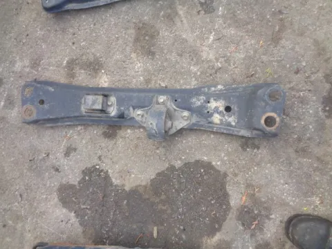 Γέφυρα Βάση Σασμάν για DAIHATSU TERIOS (2000 - 2005) (J102) *ΔΒ* Γέφυρα Βάση Σασμάν για DAIHATSU TERIOS (2000 - 2005) (J102) *ΔΒ*