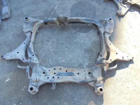 Γέφυρα Εμπρός Πλαίσιο για HYUNDAI i30 (2007 - 2012) / Diesel *ΔΒ* ΠΑΛΕΤΑ *145* Γέφυρα Εμπρός Πλαίσιο για HYUNDAI i30 (2007 - 2012) / Diesel *ΔΒ* ΠΑΛΕΤΑ *145*