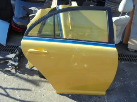 Πόρτα Πίσω Δεξιά για TOYOTA AVENSIS (2003 - 2006) (T250) Sedan - 4dr *Ε* Πόρτα Πίσω Δεξιά για TOYOTA AVENSIS (2003 - 2006) (T250) Sedan - 4dr *Ε*