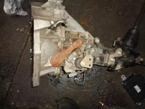 Κιβώτιο Ταχυτήτων (Σασμάν) Χειροκίνητο για TOYOTA AYGO (2009 - 2012) (B10) 1000 1KR-FE petrol 68 KGB10 Κιβώτιο Ταχυτήτων (Σασμάν) Χειροκίνητο για TOYOTA AYGO (2009 - 2012) (B10) 1000 1KR-FE petrol 68 KGB10