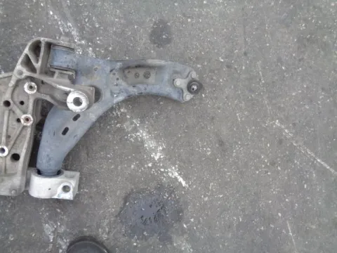 Ψαλίδι Εμπρός Δεξί για VW GOLF (2004 - 2008) Mk5 (1K1) Ψαλίδι Εμπρός Δεξί για VW GOLF (2004 - 2008) Mk5 (1K1)