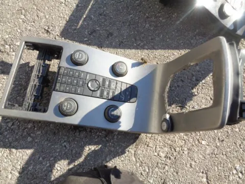 Κονσόλα Με Χειριστήρια Καλοριφέρ 30672565 για VOLVO C30 (2007 - 2010) ΠΑΛΕΤΑ 1 *242439* Κονσόλα Με Χειριστήρια Καλοριφέρ 30672565 για VOLVO C30 (2007 - 2010) ΠΑΛΕΤΑ 1 *242439*
