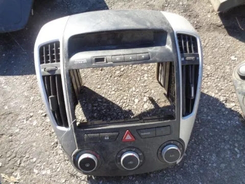 Κονσόλα Με Χειριστήρια Καλοριφέρ 972501HXXX για HYUNDAI i30 (2007 - 2012) ΠΑΛΕΤΑ 1 *239582* Κονσόλα Με Χειριστήρια Καλοριφέρ 972501HXXX για HYUNDAI i30 (2007 - 2012) ΠΑΛΕΤΑ 1 *239582*
