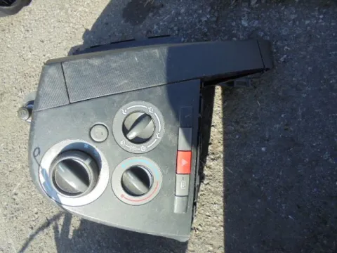 Κονσόλα Με Χειριστήρια Καλοριφέρ για DAIHATSU CUORE (2007 - ) VIII ΠΑΛΕΤΑ 1 *239595* Κονσόλα Με Χειριστήρια Καλοριφέρ για DAIHATSU CUORE (2007 - ) VIII ΠΑΛΕΤΑ 1 *239595*