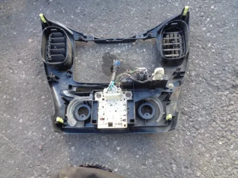 Κονσόλα Με Χειριστήρια Καλοριφέρ 758294 για TOYOTA YARIS (2003 - 2005) (XP10) ΠΑΛΕΤΑ 1 *242441* -  Κονσόλα Με Χειριστήρια Καλοριφέρ 758294 για TOYOTA YARIS (2003 - 2005) (XP10) ΠΑΛΕΤΑ 1 *242441* -