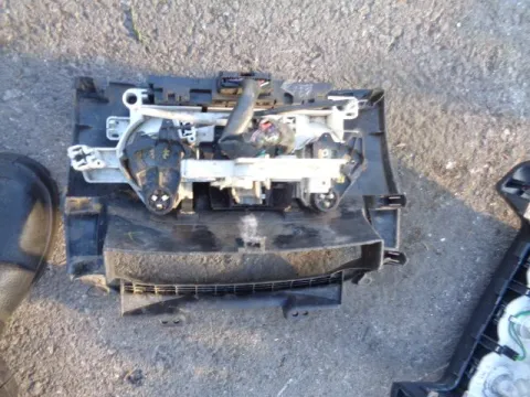 Κονσόλα Με Χειριστήρια Καλοριφέρ για DAIHATSU SIRION (2006 - ) (M300) (M301) ΠΑΛΕΤΑ 1 *239595* -  Κονσόλα Με Χειριστήρια Καλοριφέρ για DAIHATSU SIRION (2006 - ) (M300) (M301) ΠΑΛΕΤΑ 1 *239595* -